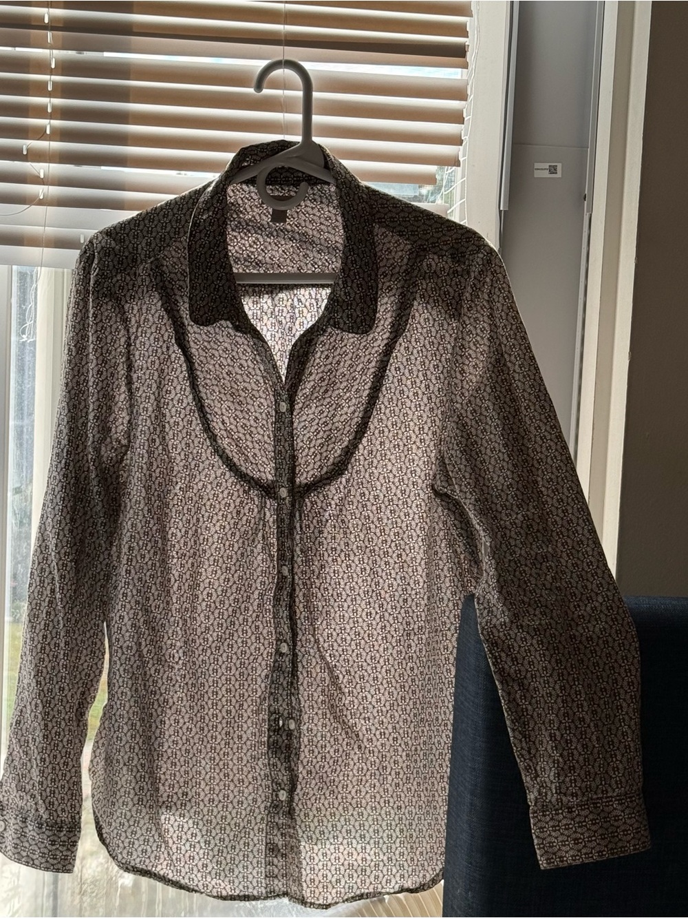 Old Navy Brown Printed Sheer Button-Front Blouse